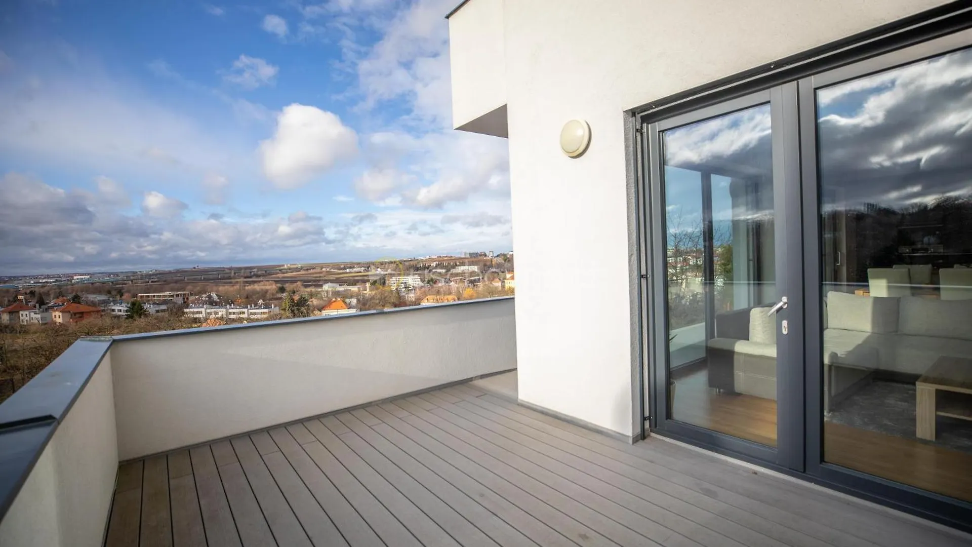 Airport Luxury Apartment & Spa Prag Tjekkiet
