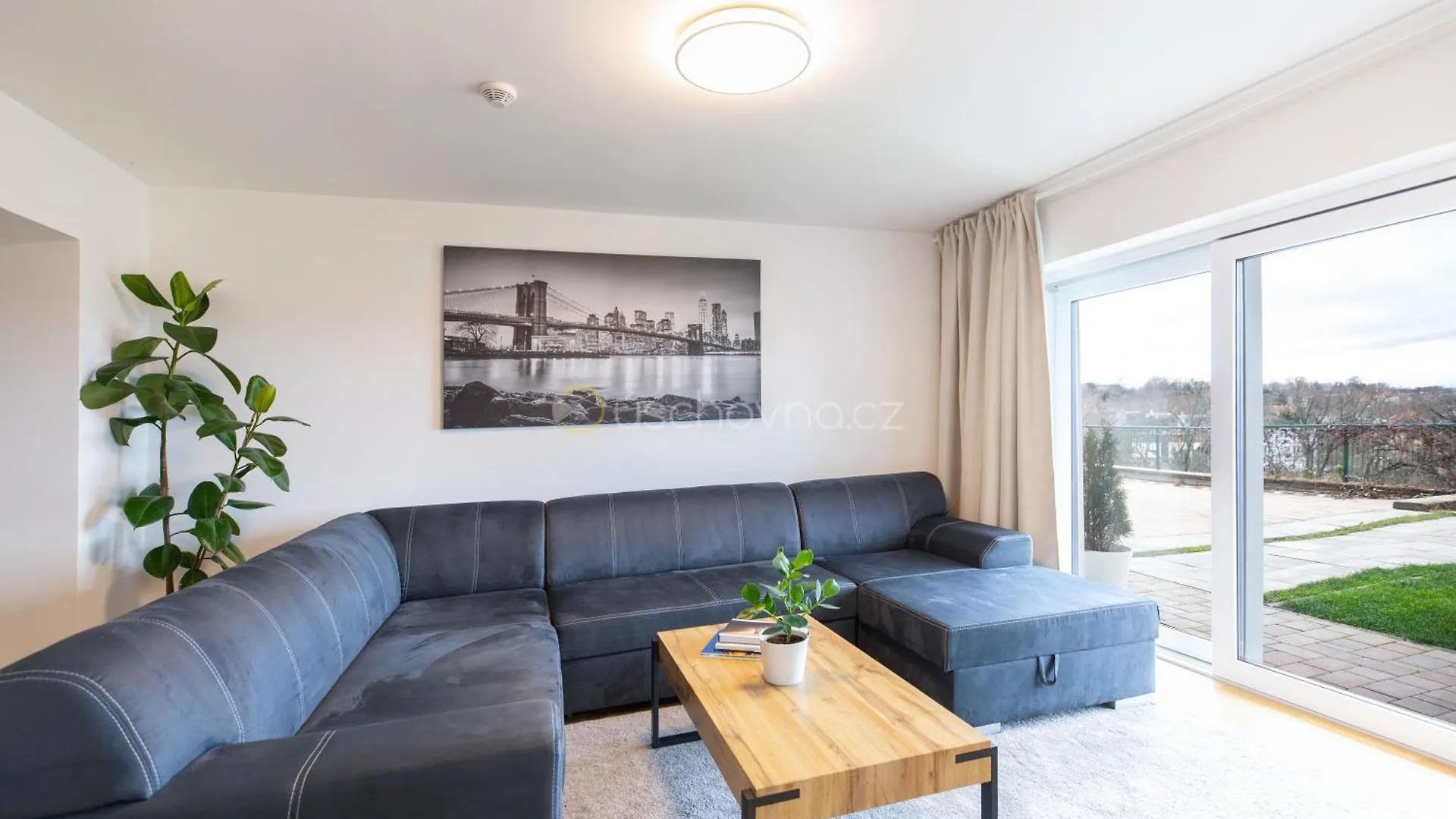 Airport Luxury Apartment & Spa Prag