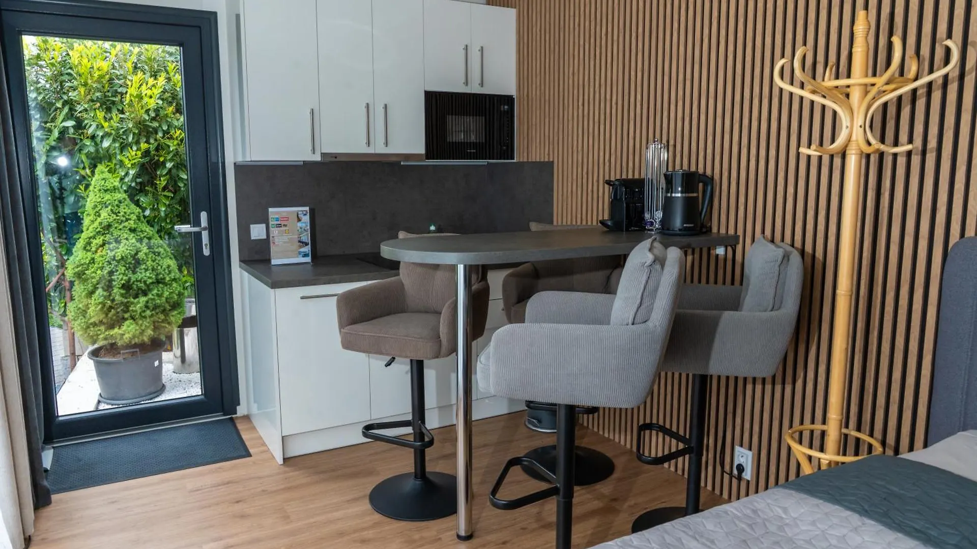 Airport Luxury Apartment & Spa Prag