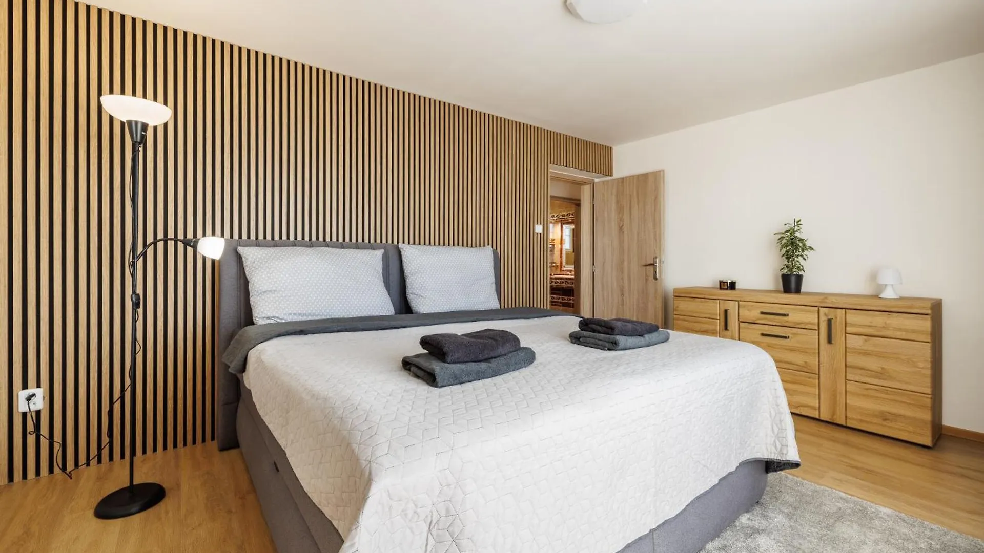Airport Luxury Apartment & Spa Praha 0*,