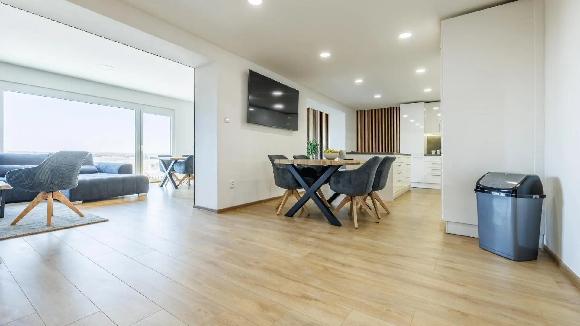 Airport Luxury Apartment & Spa プラハ チェコ