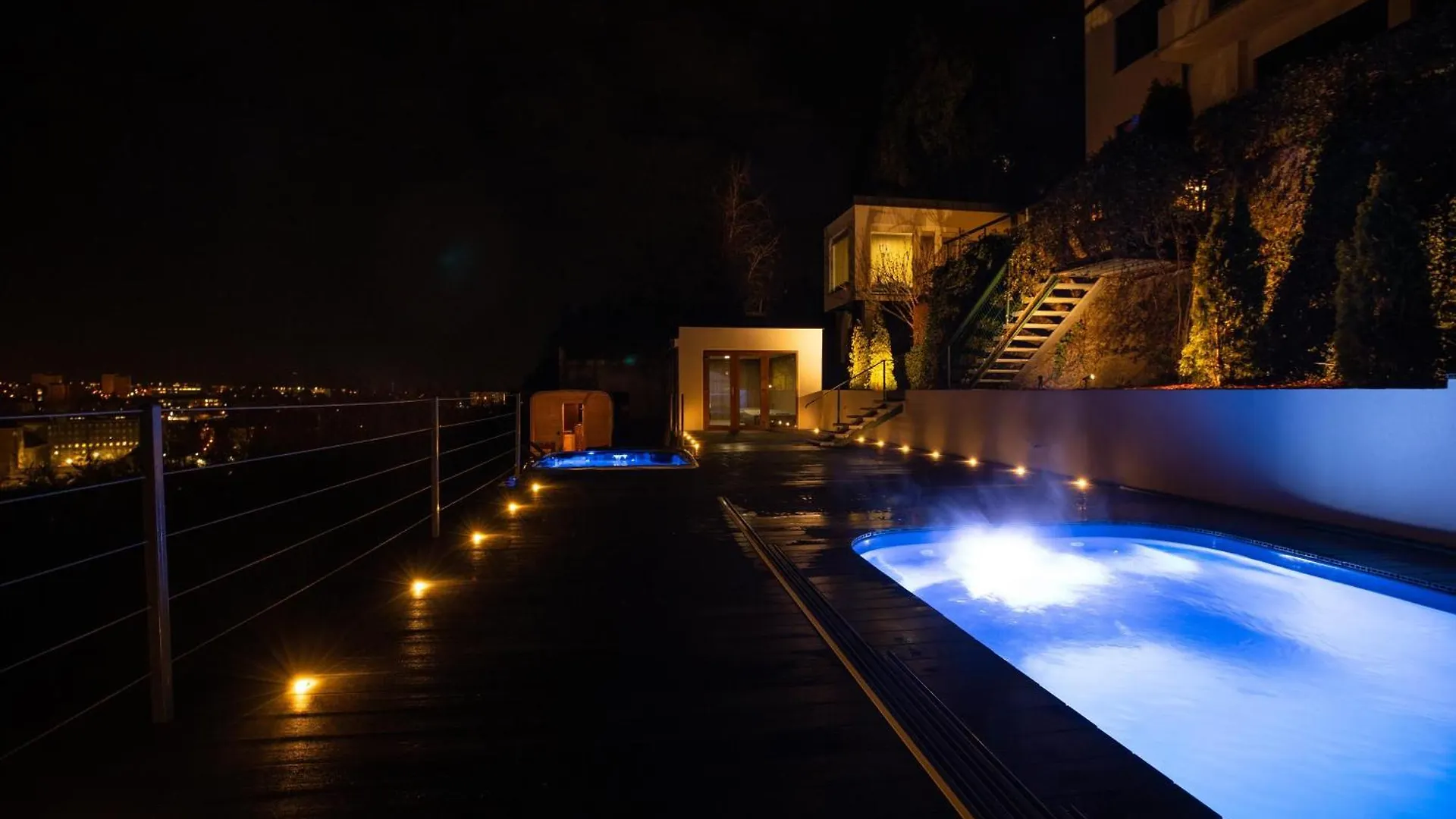 Airport Luxury Apartment & Spa Prague